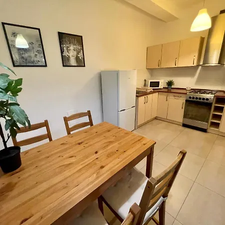 Apartment Andersa 35 Warsaw